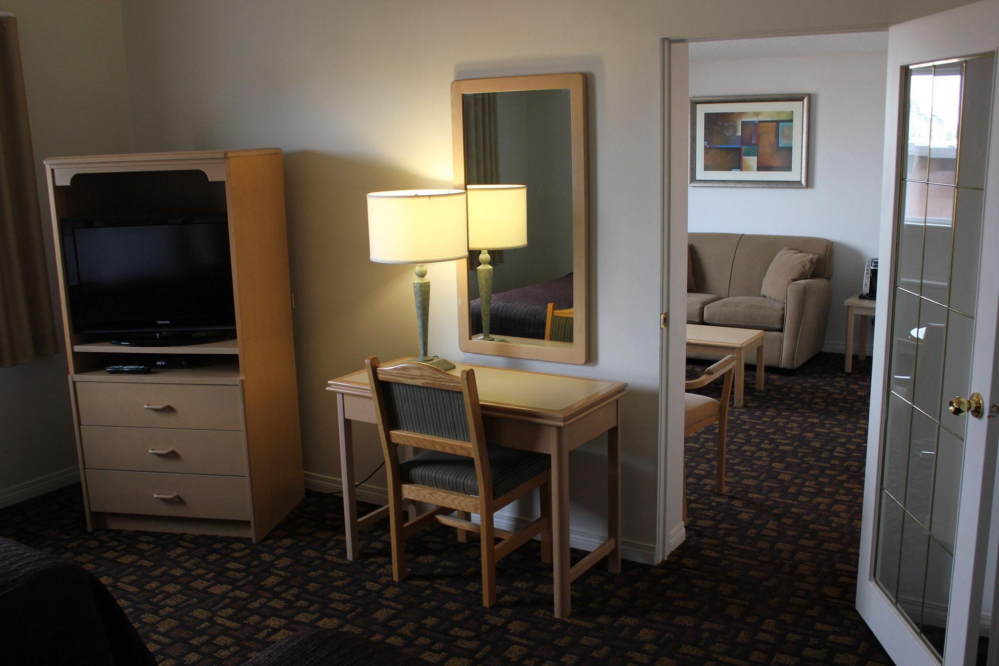 Travelodge By Wyndham プリンス・アルバート エクステリア 写真